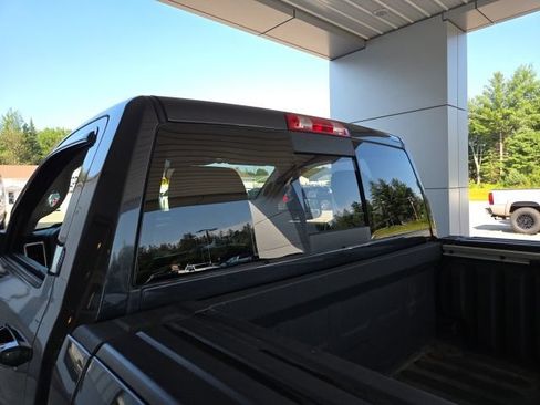 Used 2015 RAM 1500 Classic SLT w/ Luxury Group AWD/4WD image 10
