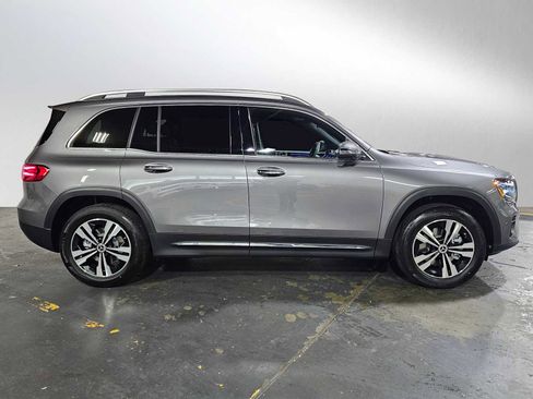 New 2026 Mercedes-Benz GLB 250 4MATIC image 2