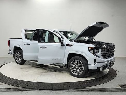 New 2026 GMC Sierra 1500 Denali AWD/4WD image 9