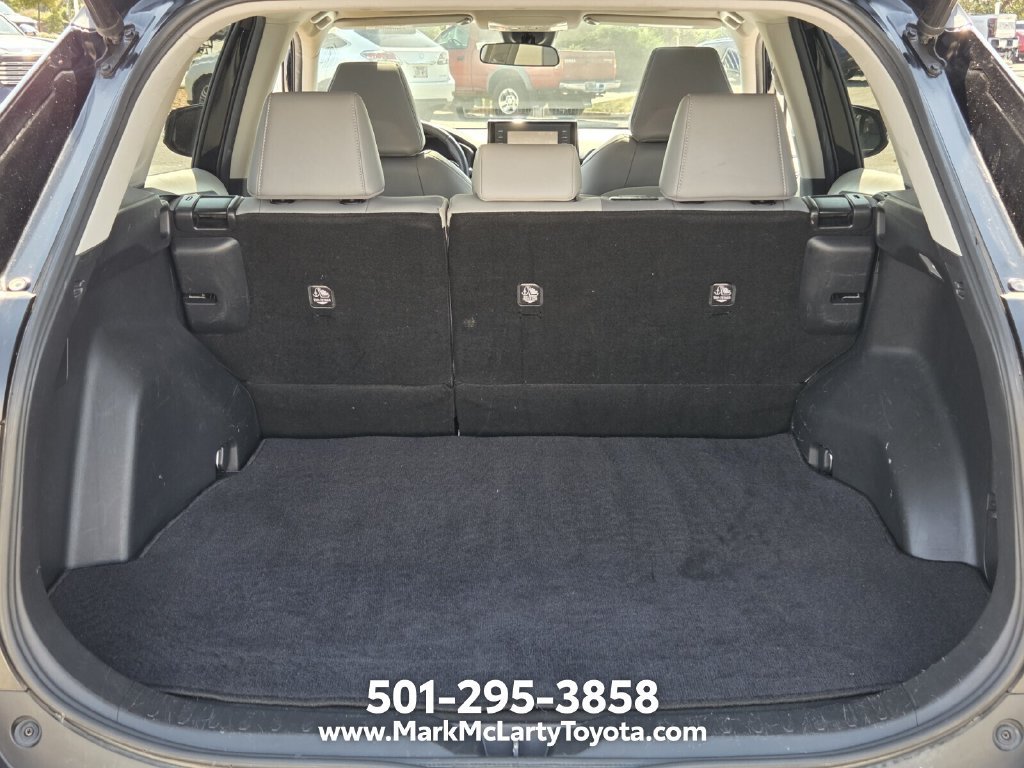 Used 2021 Toyota RAV4 XLE Premium FWD image 13