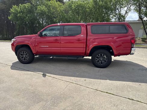 Used 2021 Toyota Tacoma SR5 image 7