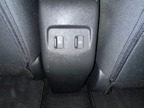 Used 2021 Nissan Kicks SV w/ Interior Electronics Package FWD image 18