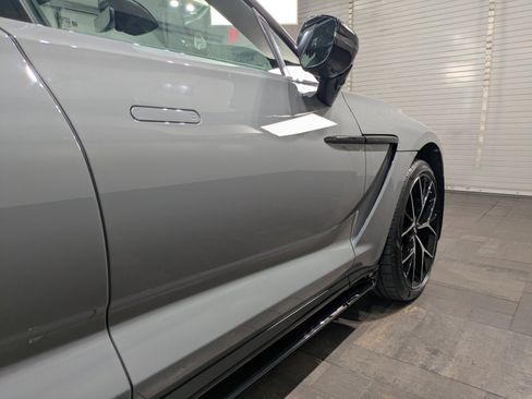 Used 2025 Aston Martin DBX 707 image 9