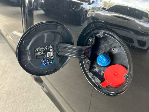 Used 2024 RAM 2500 Limited image 42