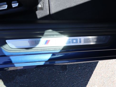 Used 2018 BMW M550i xDrive AWD/4WD image 18