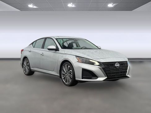 New 2025 Nissan Altima 2.5 SL image 6