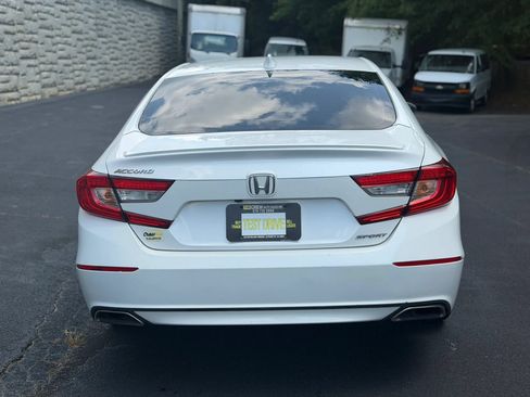 Used 2018 Honda Accord Sport image 7