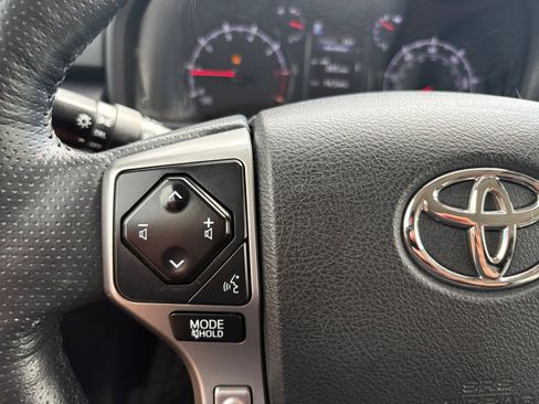 Used 2023 Toyota 4Runner SR5 Premium w/ Moonroof Package RWD image 16