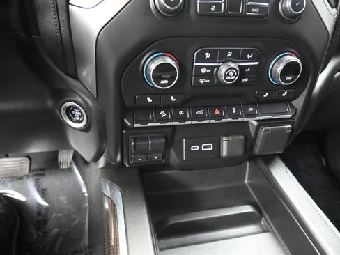 Used 2021 Chevrolet Silverado 1500 LT Trail Boss w/ Convenience Package II AWD/4WD image 15