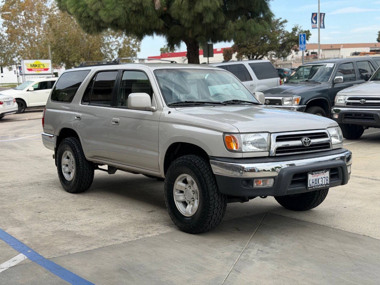 Used 1999 Toyota 4Runner SR5 RWD image 5