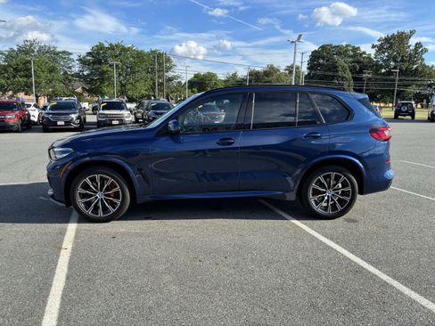 Used 2022 BMW X5 xDrive40i w/ M Sport Package AWD/4WD image 4