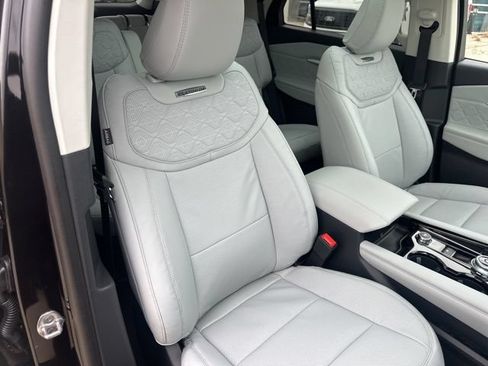 New 2026 Ford Explorer Platinum w/ LUX Leather Package AWD/4WD image 10