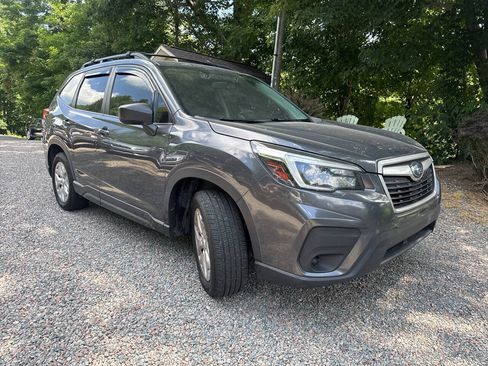 Used 2021 Subaru Forester AWD/4WD image 4