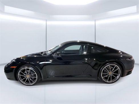 Used 2021 Porsche 911 Carrera image 4
