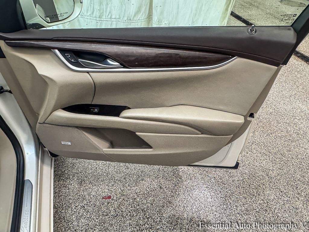 Used 2013 Cadillac XTS Premium AWD/4WD image 26