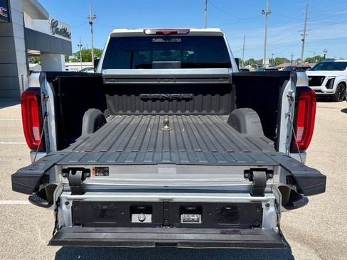 Used 2022 GMC Sierra 2500 Denali w/ Denali Ultimate Package AWD/4WD image 6