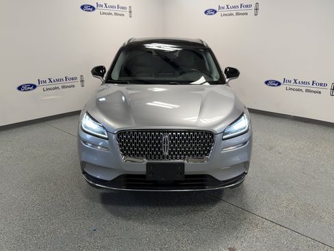 Used 2022 Lincoln Corsair FWD w/ Premium Package image 2