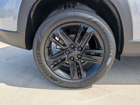 Used 2025 Chevrolet Trax ACTIV w/ Driver Confidence Package image 13