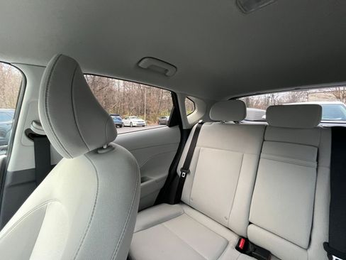 Used 2025 Hyundai Kona SEL AWD/4WD image 34