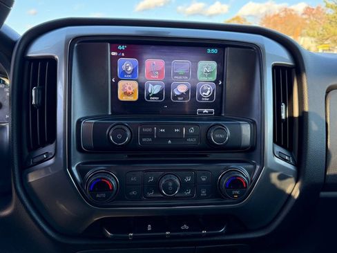 Certified 2018 Chevrolet Silverado 1500 LT w/ LT Eassist Package image 22