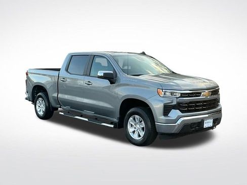 Used 2025 Chevrolet Silverado 1500 LT AWD/4WD image 11