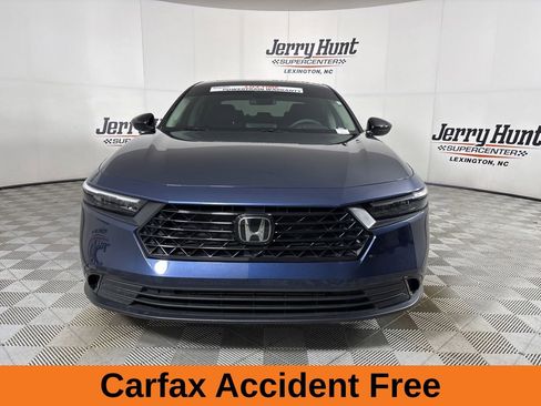 Used 2025 Honda Accord SE image 3
