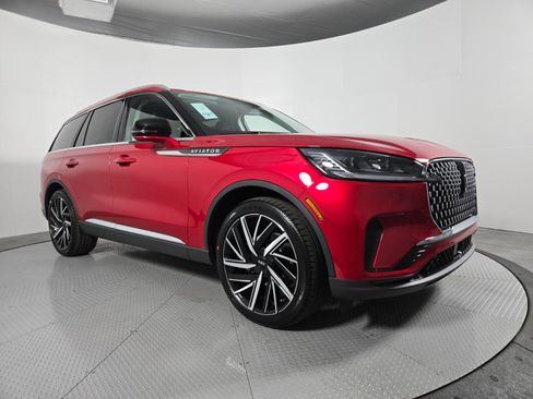 New 2026 Lincoln Aviator Reserve image 2