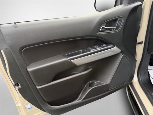 Used 2021 Chevrolet Colorado ZR2 image 14