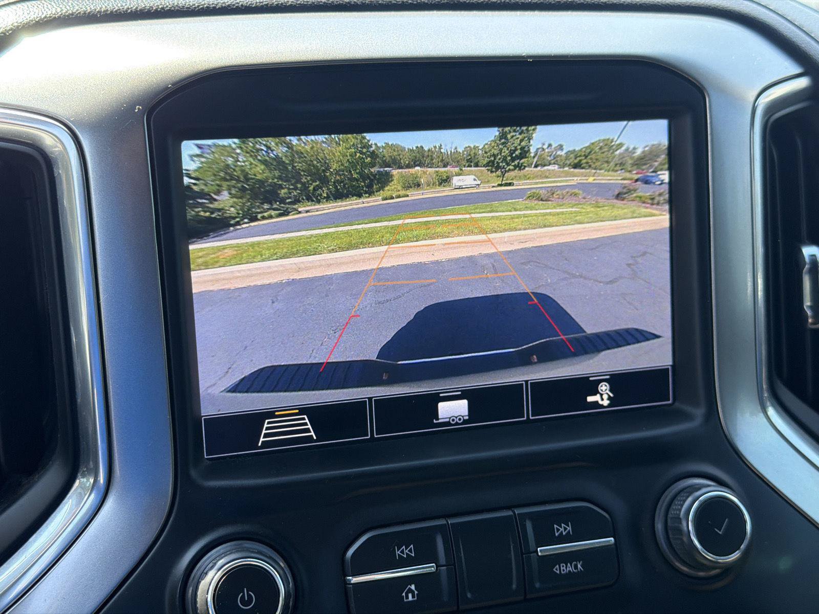 Used 2020 Chevrolet Silverado 2500 LTZ AWD/4WD image 33