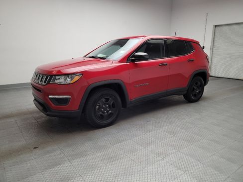 Used 2018 Jeep Compass Sport FWD image 2