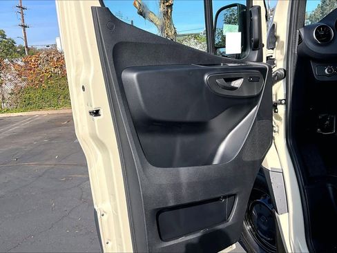 New 2026 Mercedes-Benz Sprinter 2500 image 10