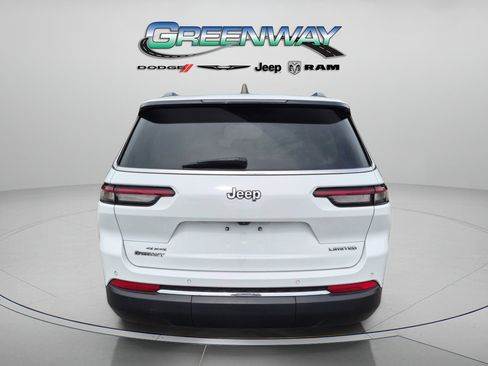 Used 2023 Jeep Grand Cherokee L Limited AWD/4WD image 2