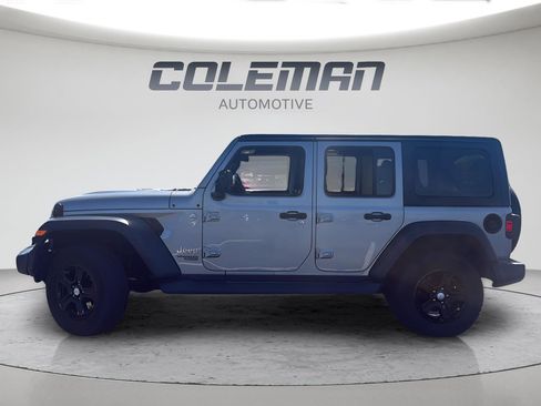 Used 2019 Jeep Wrangler Unlimited Sport S AWD/4WD image 2