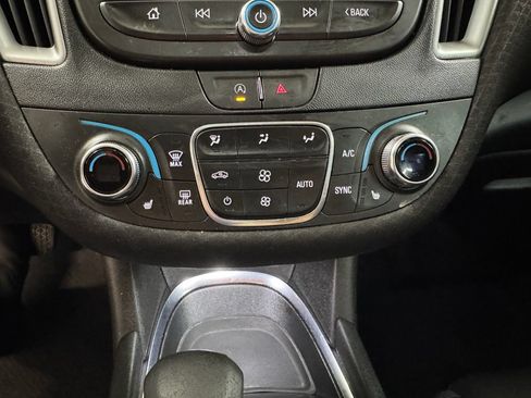 Used 2023 Chevrolet Malibu LT FWD image 22
