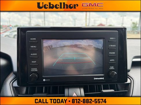 Used 2022 Toyota RAV4 LE AWD/4WD image 23