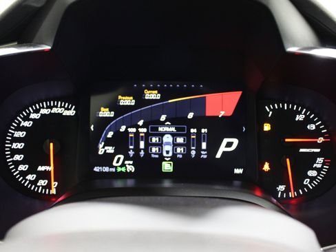 Used 2019 Chevrolet Corvette Z06 RWD image 16