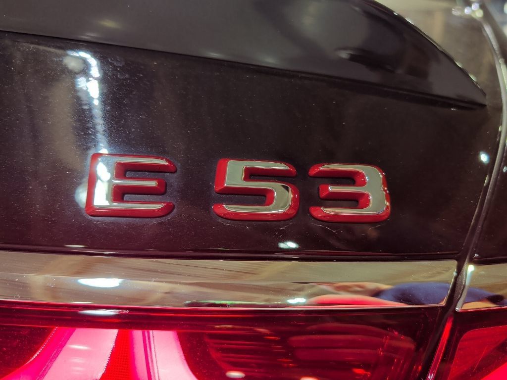 Used 2025 Mercedes-Benz E 53 AMG e 4MATIC Sedan image 10