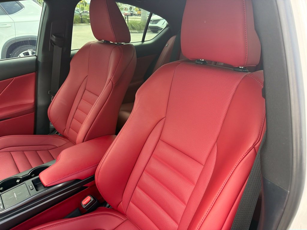 Used 2024 Lexus IS 300 F Sport RWD image 13