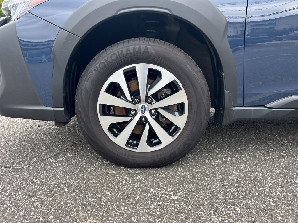 Certified 2024 Subaru Outback Premium AWD/4WD image 23