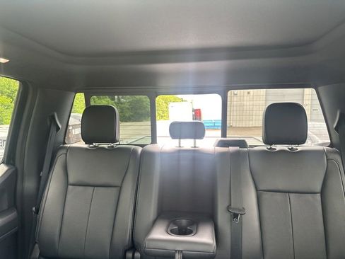 Used 2022 Ford F250 Lariat w/ Black Appearance Package AWD/4WD image 17