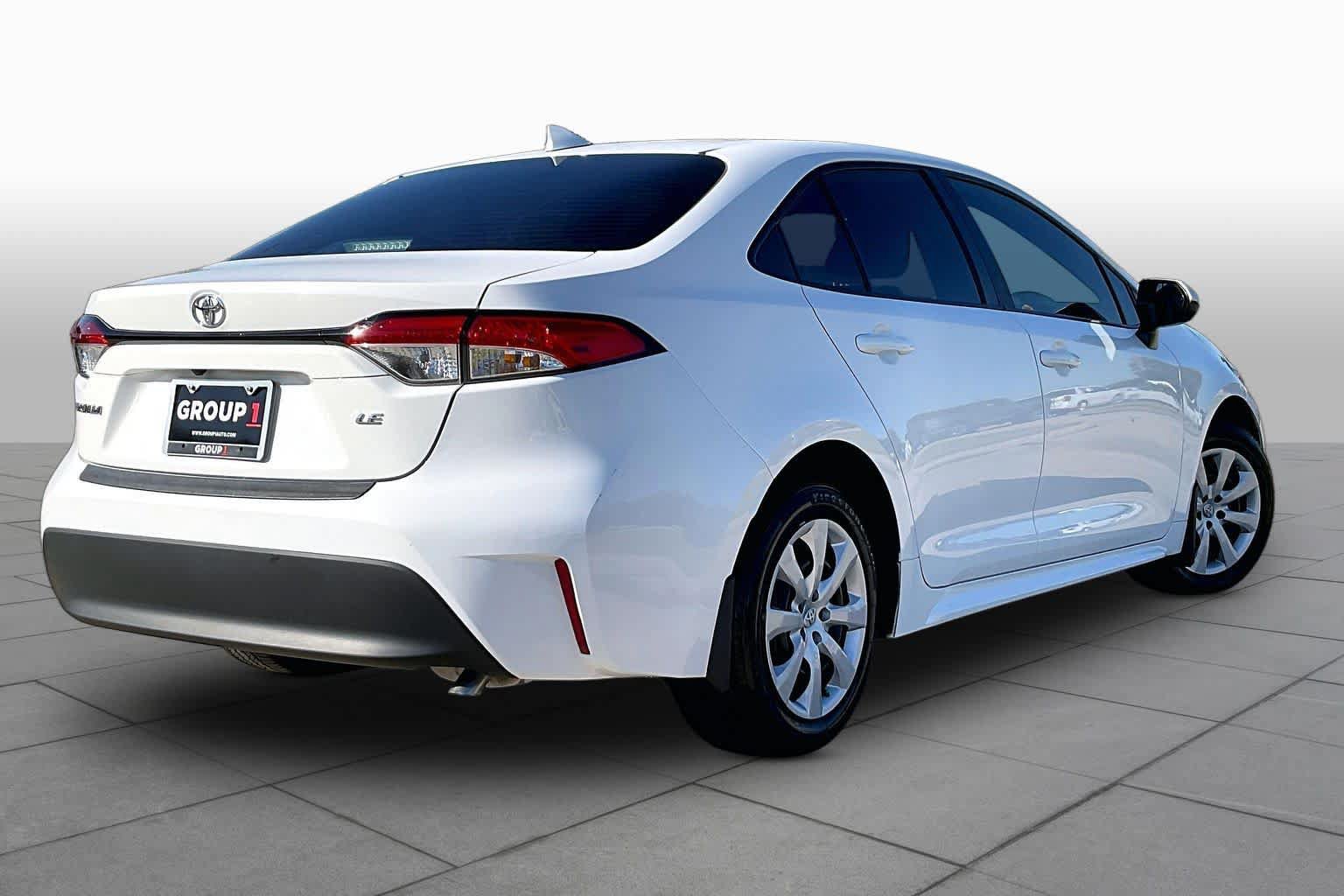 Used 2024 Toyota Corolla LE FWD image 13