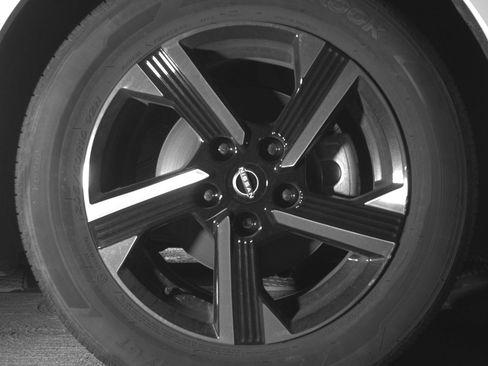 Used 2025 Nissan Sentra SV image 13