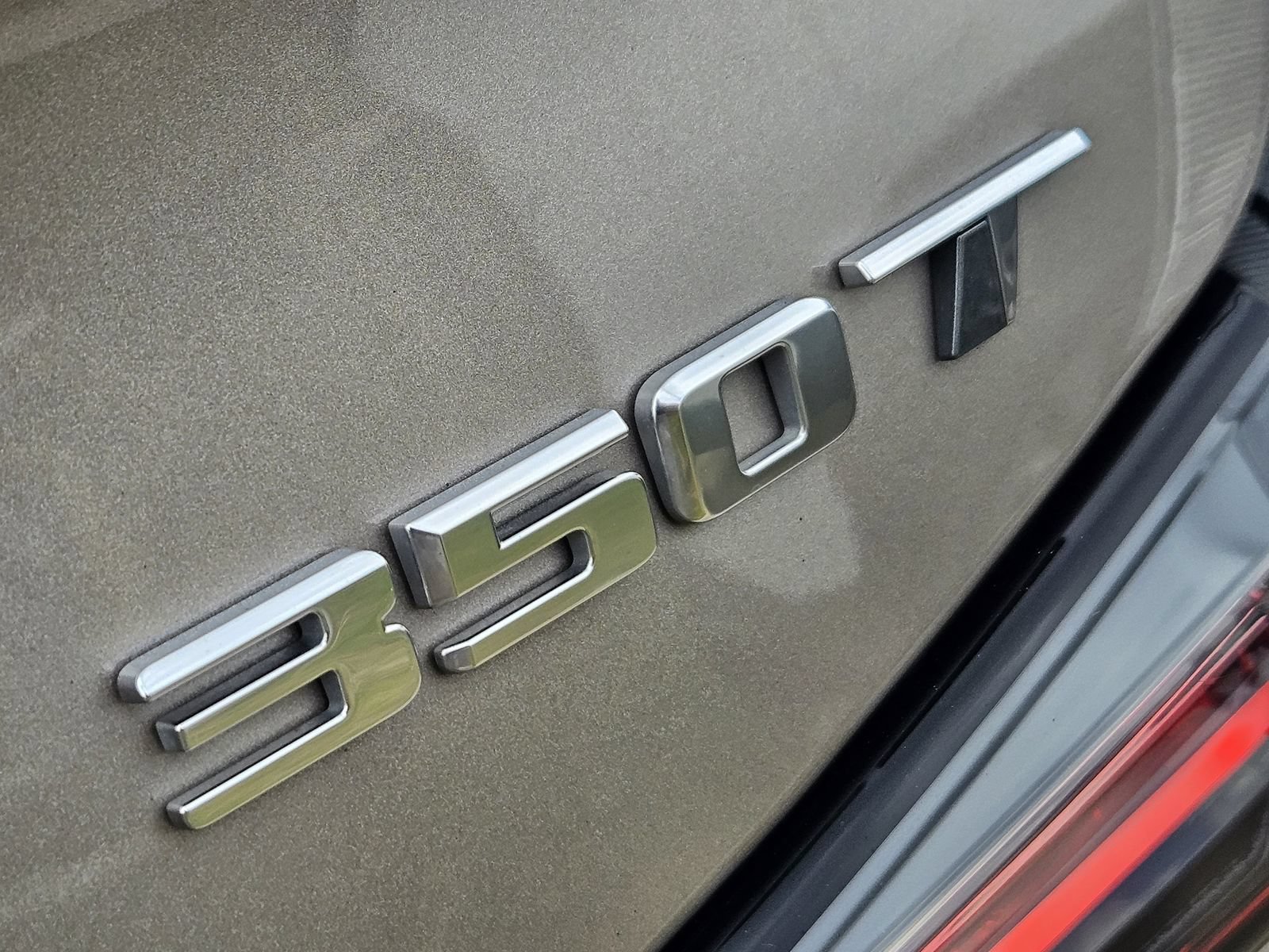 Certified 2023 Cadillac XT4 Sport FWD image 15