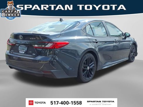 Used 2026 Toyota Camry SE FWD image 6
