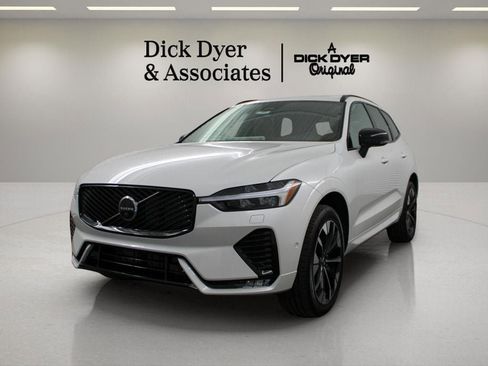 New 2026 Volvo XC60 B5 Plus w/ Protection Package Premier image 10