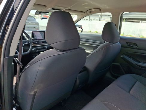 Used 2024 Nissan Altima 2.5 SV FWD image 21