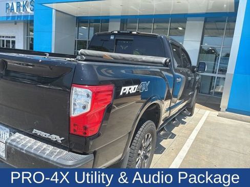 Used 2017 Nissan Titan PRO-4X AWD/4WD image 4