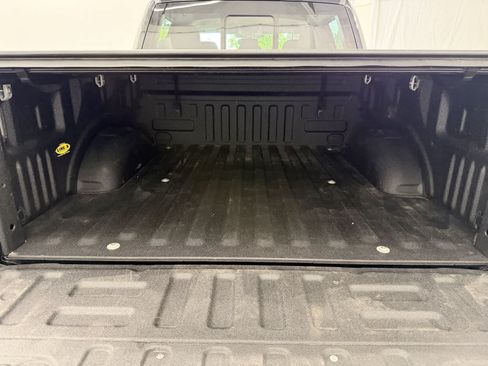 Used 2018 Ford F150 XLT w/ Equipment Group 302A Luxury AWD/4WD image 4