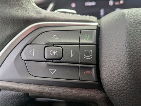 New 2025 Jeep Grand Cherokee Limited image 15