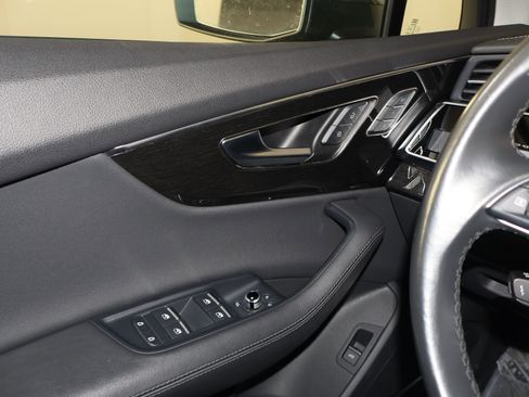 Used 2024 Audi Q7 3.0T Premium Plus image 33